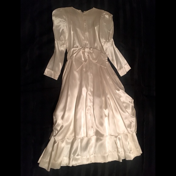Pearl White Satin Child Holy Communion Dress - Picture 5 of 8